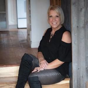 Meet your Posher, Aurore